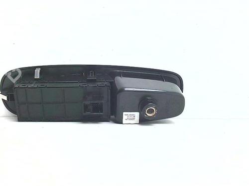 Left front window switch FIAT 500L (351_, 352_) 1.6 D Multijet (199LYD1B) | BP38391672I27 - Image 2