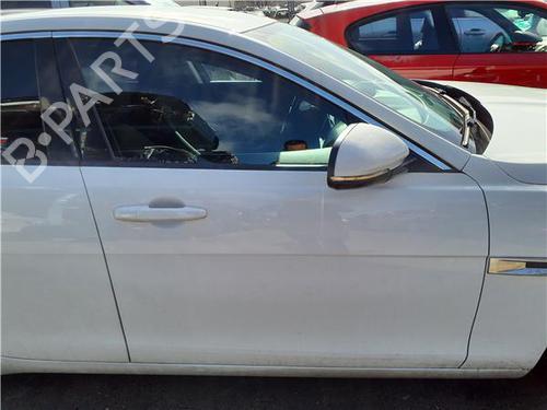 right-front-door-jaguar-xe-x760-2015-38397765 main image