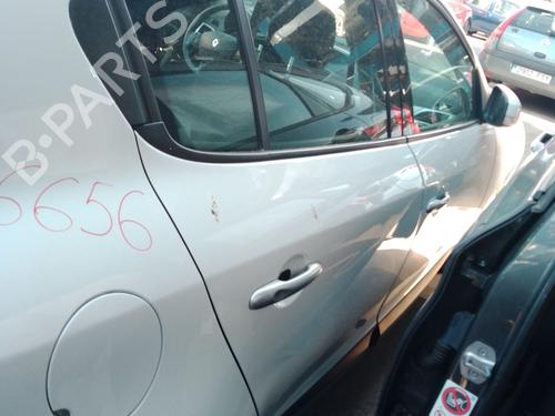 right-rear-door-renault-megane-iii-hatchback-bz01_-b3_-2008-38333531 main image