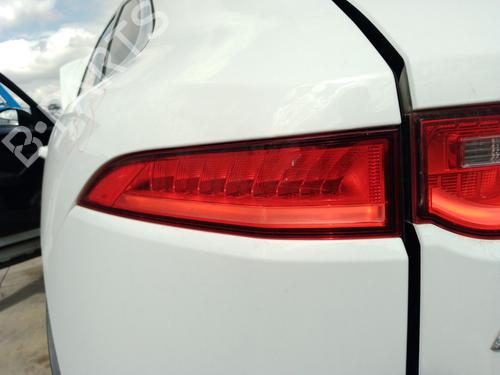 left-taillight-jaguar-f-pace-x761-2015-38333149 main image
