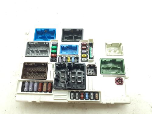 Used Fuse box Fuse box CITROËN C5 X (ND_, NC_) PureTech 180 (ND5GFP) (181 hp) 40443590 40443590