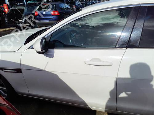 left-front-door-jaguar-xe-x760-2015-38397766 main image