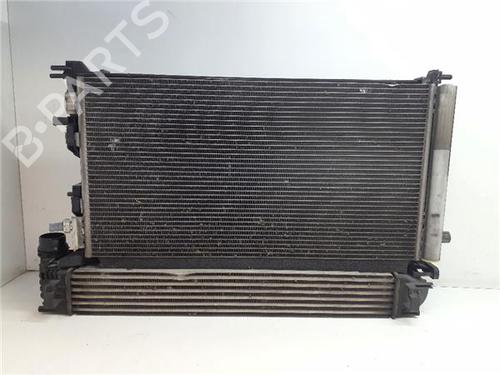 water-radiator-renault-megane-iv-saloon-2016-38368715 main image