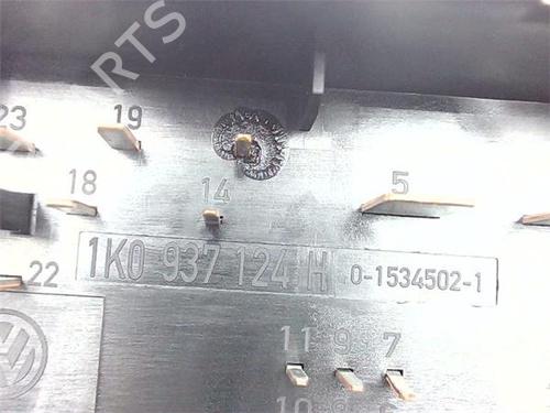 Fuse box AUDI A3 (8P1) 2.0 TDI 16V | BP38404453E1 - Image 4