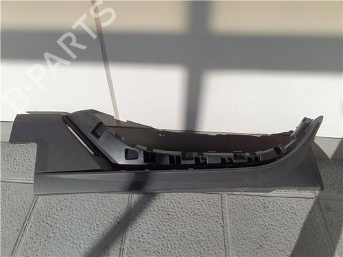 Used Right sideskirt Right sideskirt 38372913 38372913
