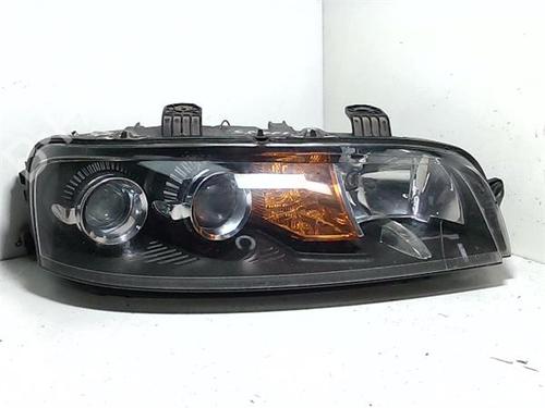 Used Right headlight Right headlight FIAT PUNTO (176_) 1.7 D (57 hp) 40150143 40150143