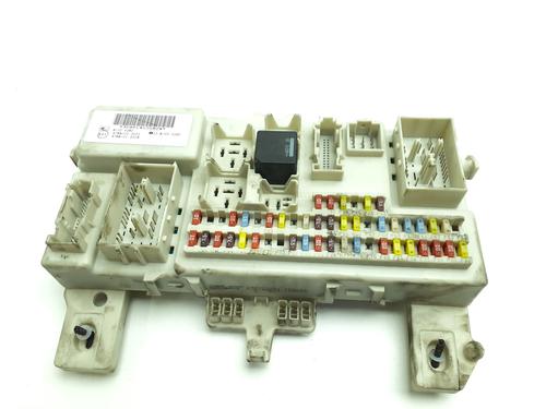 Used Fuse box Fuse box 38464886 38464886