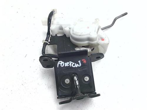 tailgate-lock-mazda-6-saloon-gh-2007-2008-2009-2010-2011-2012-2013-38405885 main image