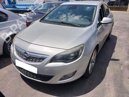 left-front-door-opel-astra-j-saloon-2012-38370415 main image