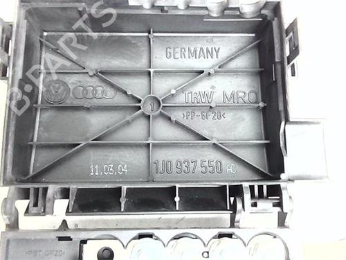 Fuse box SEAT LEON (1M1) 1.9 TDI | BP38389659E1 - Image 4