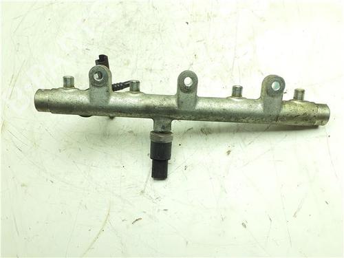 Injection rail CITROËN C5 I (DC_) 2.0 HDi (DCRHZB, DCRHZE) | BP39956342M98 - Image 2