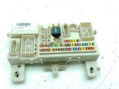 Used Fuse box Fuse box 38333056 38333056