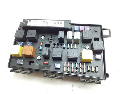 Used Fuse box Fuse box 38335479 38335479