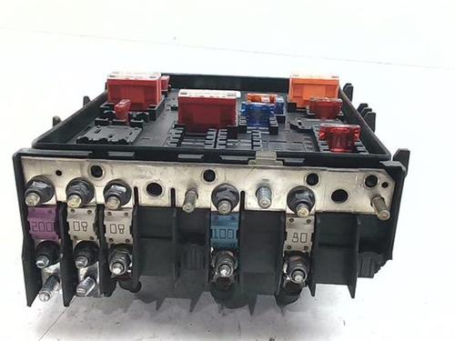 Fuse box AUDI A3 (8P1) 2.0 TDI 16V | BP38403726E1 - Image 4