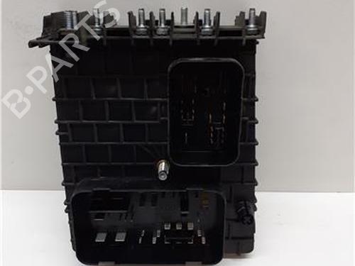 Fuse box VW PASSAT B6 (3C2) 2.0 TDI 16V | BP38356067E1 - Image 2