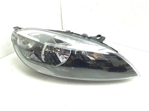 right-headlight-volvo-v40-hatchback-525-2012-2013-2014-2015-2016-2017-2018-2019-38334221 main image