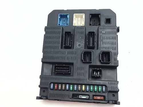Used Fuse box Fuse box 39435363 39435363