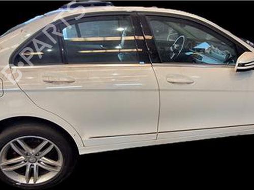 right-front-fenders-mercedes-benz-c-class-w204-2007-2008-2009-2010-2011-2012-2013-2014-2015-38392453 main image