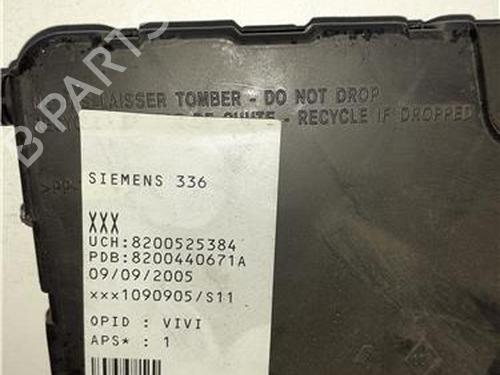 Fuse box RENAULT MEGANE II Saloon (LM0/1_) 1.9 dCi (LM0G, LM1G, LM2C) | BP38356963E1 - Image 3