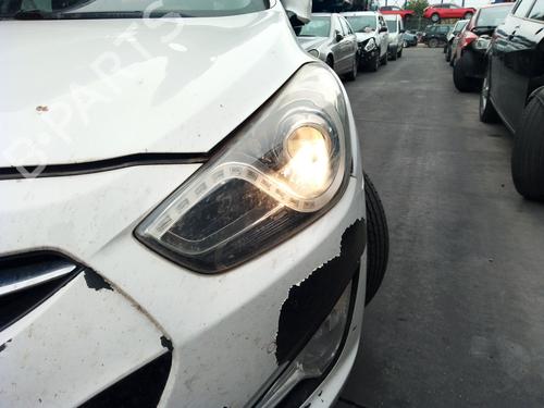 Left headlight HYUNDAI i40 I (VF) 1.7 CRDI | BP39621604C28 - Image 3