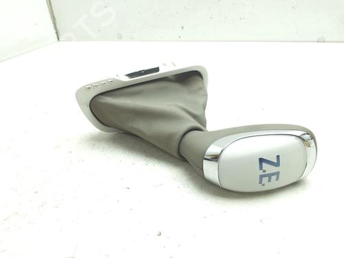 Used Shift knob Shift knob RENAULT ZOE (BFM_) ZOE (88 hp) 40610837 40610837