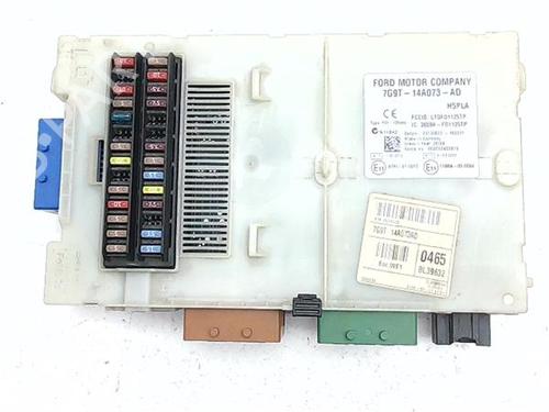 Used Fuse box Fuse box 38396756 38396756