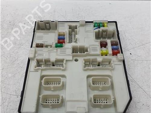 fuse-box-renault-megane-iv-saloon-2016-38367131 main image