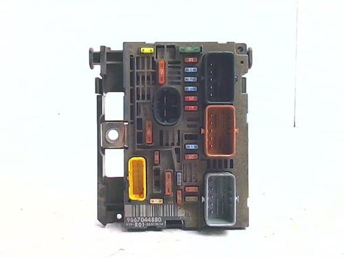 Used Fuse box Fuse box 38398336 38398336