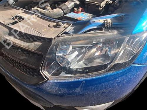 left-headlight-dacia-sandero-ii-2012-38398504 main image