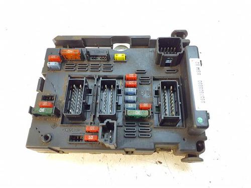 Used Fuse box Fuse box 38369209 38369209