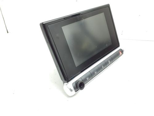 display-monitor-citroen-c4-cactus-2014-38335507 main image