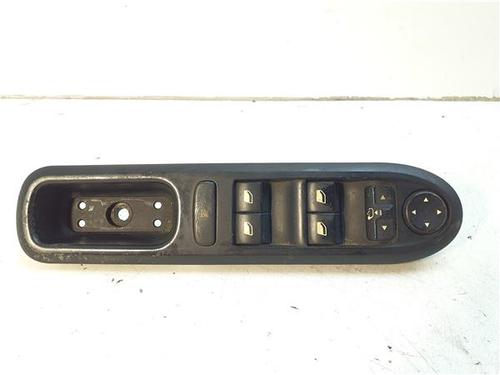 Used Left front window switch Left front window switch PEUGEOT 407 (6D_) 2.0 HDi 135 (6DRHRH, 6DRHRE, 6DRHRG, 6DRHRJ) (136 hp) 39955859 39955859