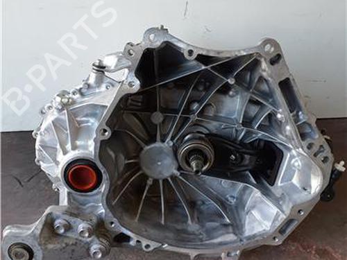 gearbox-mazda-3-saloon-bp_-2018-38361975 main image