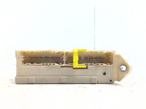 Used Fuse box Fuse box 38399222 38399222