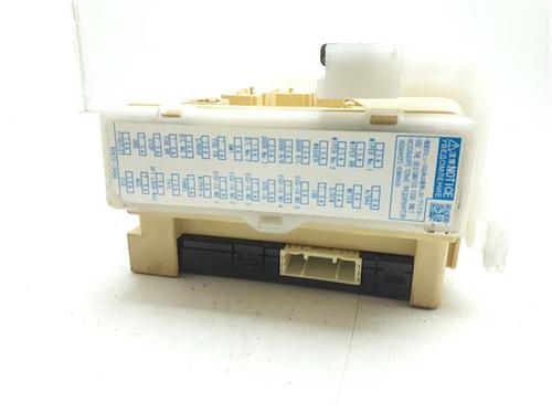 Fuse box TOYOTA AURIS (_E18_) 1.3 Dual-VVTi (NRE180_, NRE180R) | BP38373407E1 - Image 3