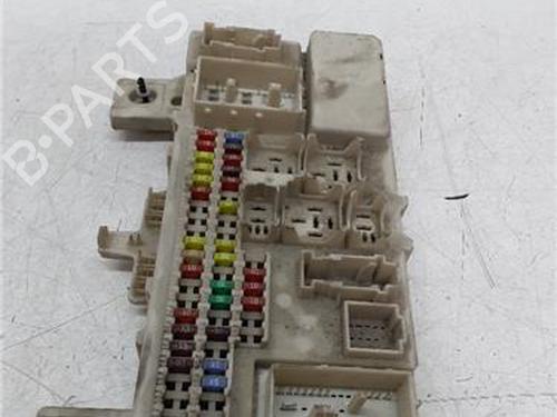 Used Fuse box Fuse box 38364473 38364473