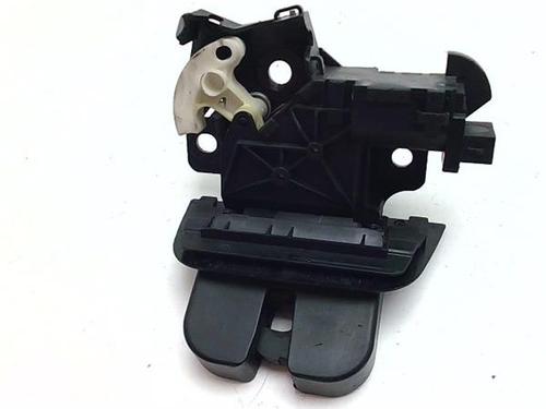 tailgate-lock-audi-a4-b7-avant-8ed-2004-2005-2006-2007-2008-38376379 main image