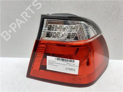 right-taillight-bmw-3-e46-1997-1998-1999-2000-2001-2002-2003-2004-2005-38360528 main image