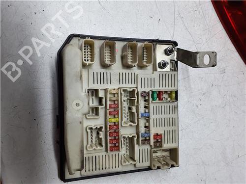 Used Fuse box Fuse box 38369896 38369896