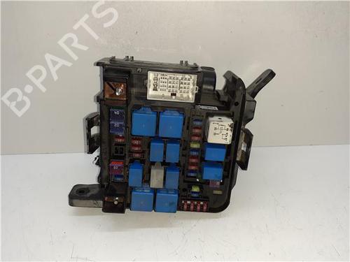 Used Fuse box Fuse box 38357546 38357546