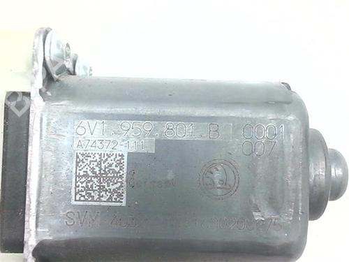 Left front window motor SKODA RAPID Spaceback (NH1) 1.2 TSI | BP38380503E21 - Image 2