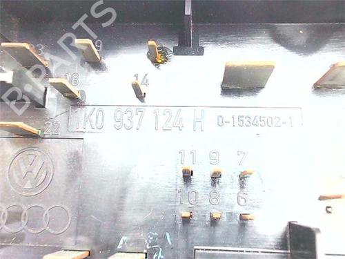 Fuse box VW GOLF V (1K1) 1.9 TDI | BP38395711E1 - Image 2