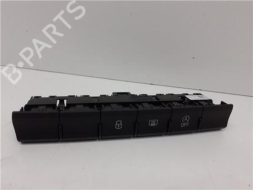 switch-skoda-rapid-spaceback-nh1-2012-2013-2014-2015-2016-2017-2018-2019-38362408 main image