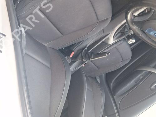 seats-set-bmw-1-e81-2006-2007-2008-2009-2010-2011-2012-38440052 main image