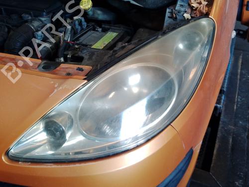 left-headlight-peugeot-1007-km_-2005-39164747 main image