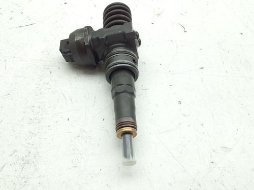 injector-audi-a3-8p1-2003-2004-2005-2006-2007-2008-2009-2010-2011-2012-2013-38334080 main image