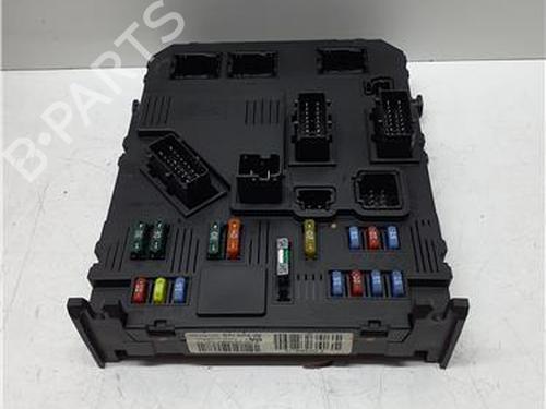 Used Fuse box Fuse box 38363858 38363858