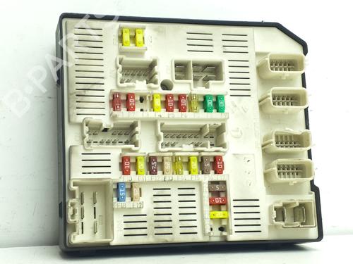 Used Fuse box Fuse box RENAULT MEGANE III Hatchback (BZ0/1_, B3_) 1.6 16V (BZ1B, BZ1H) (110 hp) 40299394 40299394