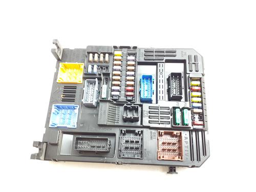Used Fuse box Fuse box 39147537 39147537