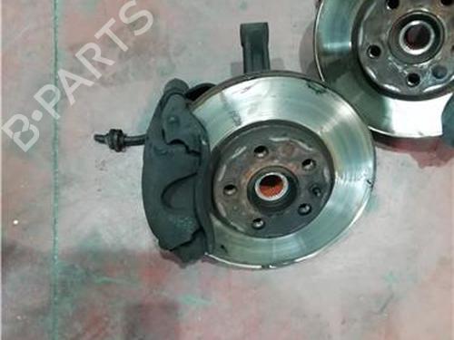 Used Left front steering knuckle Left front steering knuckle FIAT SCUDO Bus (220_) 2.0 JTD 16V (109 hp) 40087338 40087338